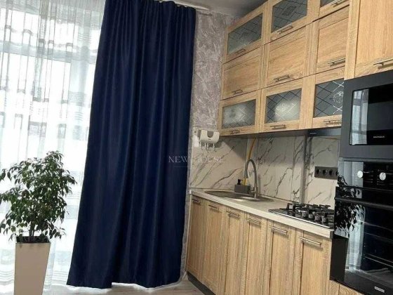 Продаж затишної 1к квартири з двориком в ЖК Амстердам, Білогородка Белогородка