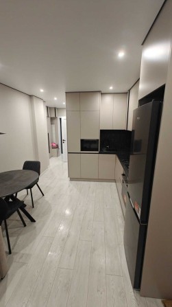 Єоселя! Новесенька 1-к ЖК Оранж парк  69990 - фото 1