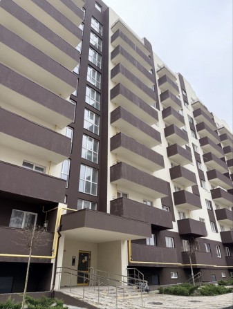 Терміновий продаж квартири  125 м.кв. , або 2 квартири по 63 м.кв. - фото 1