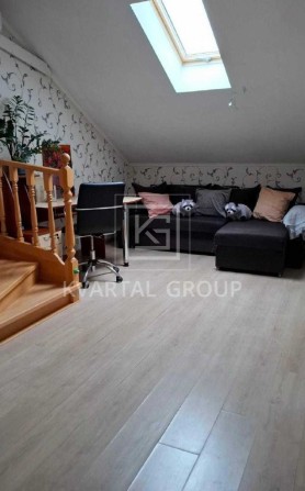 Затишна дворівнева 2-кімнатна квартира! МІНІМАЛЬНЕ оформлення! - фото 1