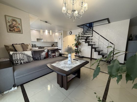 Анонс! Податки -2%! 3к.квартира з дизайнерським ремонтом на газу! Ворзель