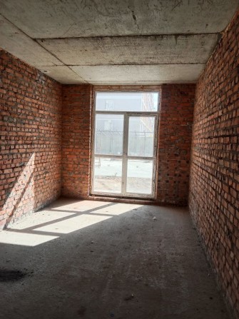 Терміновий продаж від власника 1к квартири - фото 1