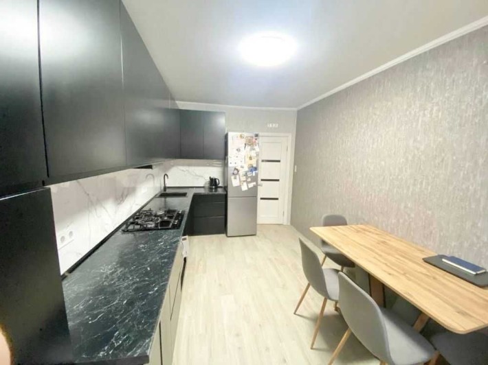 Продам дворівневу квартиру - фото 1