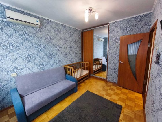 Продам 2-х кімнатну квартиру з меблями і технікою! Славутич