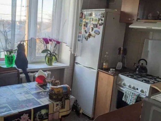 Продається затишна 2-кімнатна квартира в центрі Димера Димер