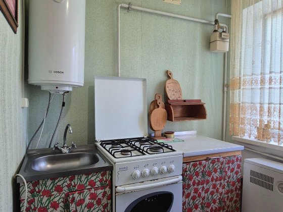 Велика 1к квартира в затишному місці , ГАЗ, СЕРТИФІКАТ! Немешаево