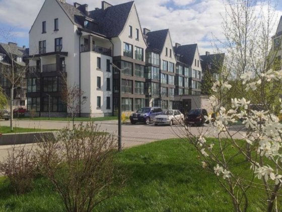 Десна резидент парк. Дворівнева  квартира. Зазим'я