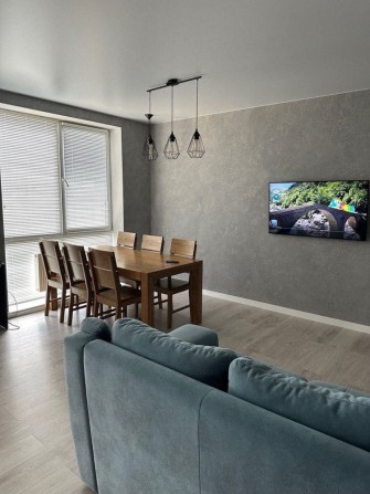 Продам 3-кімнатну квартиру 78м2+2 паркомісця|Чайки| БЕЗ КОМІСІЇ - фото 1