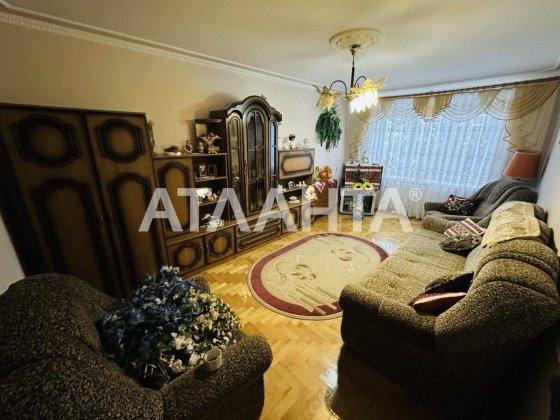 Продається трикімнатна квартира у місті Самбір на вулиці Шухевича Самбор