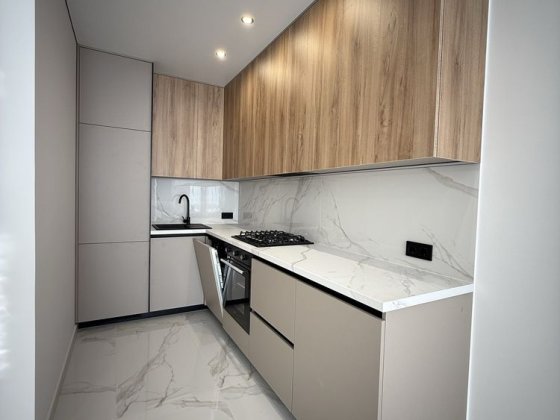 Продаж квартири в новобудові з ремонтом Винники