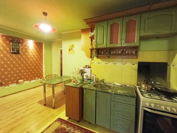 Продається чотирьохкімнатна квартира в центрі Самбора! - фото 1