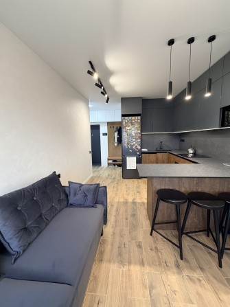 Продаж 2-кім. квартири, новобуд з ремонтом Брюховичі, в. Львівська - фото 1