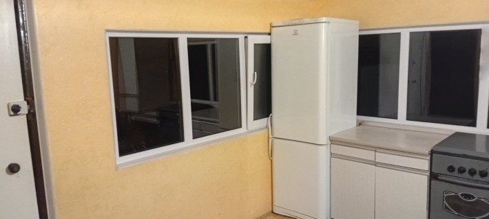 Продається чотирьох кімнатна квартира і магазин - фото 1