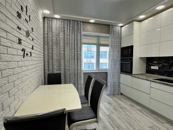 Продам 2 кімнатну кв-ру в ЖК Кадорр на вул. Сахарова Крижанівка