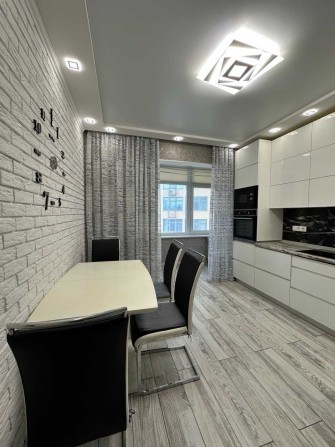 Продам 2 кімнатну кв-ру в ЖК Кадорр на вул. Сахарова - фото 1