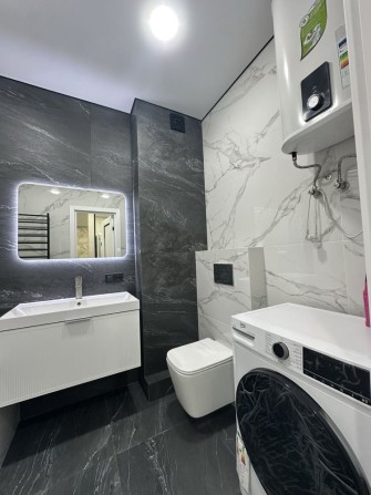 Продам квартиру власник - фото 1