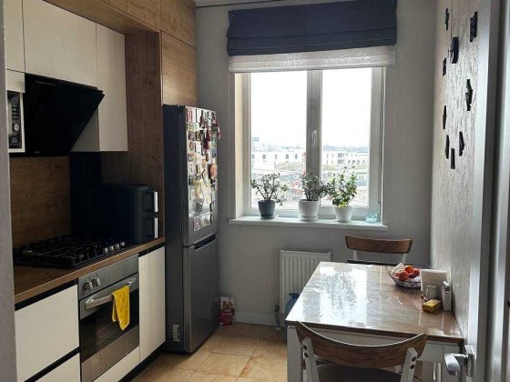 В продажу укомплектована 2-кімнатна  квартира  -  7 Небо Авангард