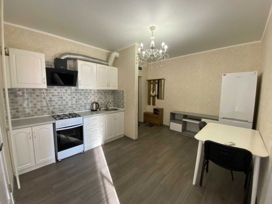 Продам 2 кімнатну квартиру з ремонтом на вул. Сахарова Крижанівка