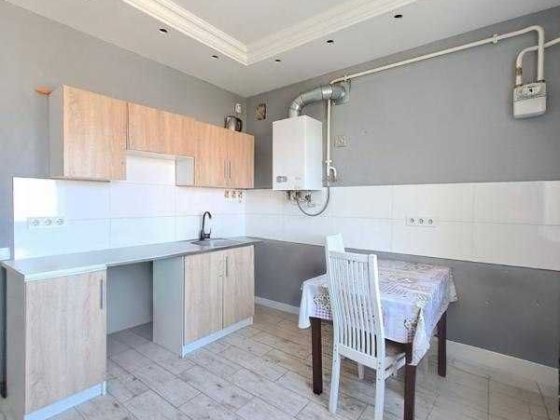 В продажу  2-кімнатна  квартира з ремонтом — Авангард Авангард