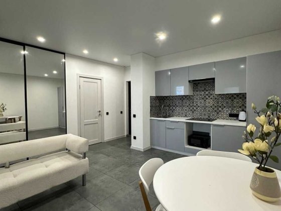 НОВАЯ СТИЛЬНАЯ  2-комн. квартира в Кадорр/"Жемчужина" ул. Сахарова Крижанівка