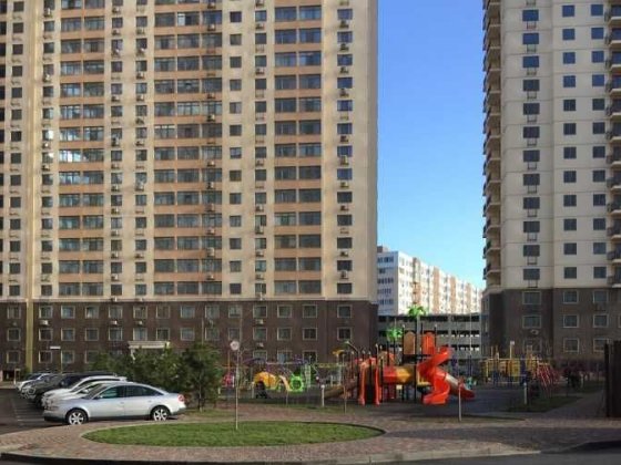 Продам просторную  2-комн. квартиру в Кадорр на ул. Сахарова Крижанівка