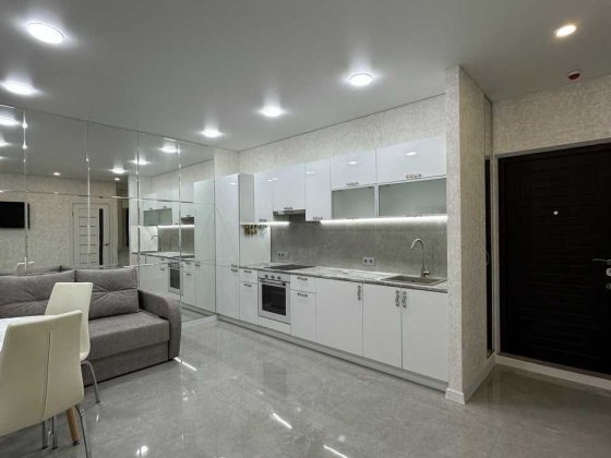 Эксклюзивная "Евродвушка" с Авторским ремонтом в КАДОР на ул.Сахарова Крижанівка