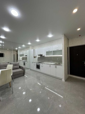 Эксклюзивная "Евродвушка" с Авторским ремонтом в КАДОР на ул.Сахарова - фото 1