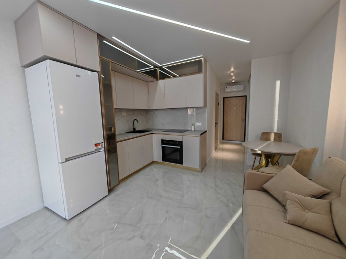 1 комнатная квартира с красивым ремонтом в ЖК Акварель-8 на Таирово - фото 1