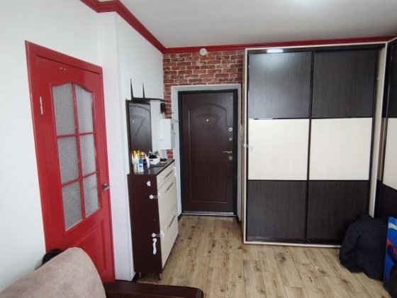 Продам срочно однокомнатную ЖМ Седьмое Небо! Заходи живи! Авангард