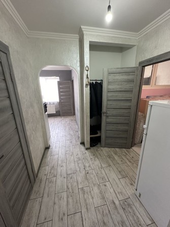 Продам 1 комнатную квартиру ( евро 2 ка ) в центре Авангарда - фото 1