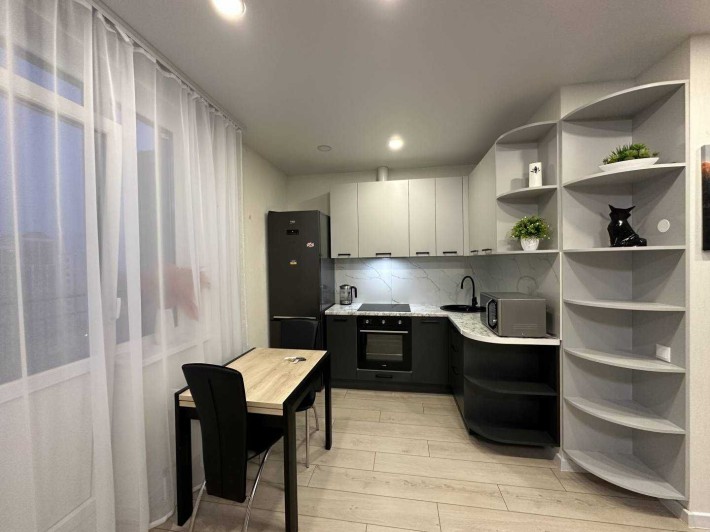 1-комн. 34 м2 Современный ремонт Мебель Техника Вид на море ID:208612 - фото 1