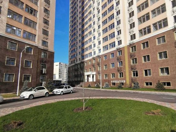 Продам 3-комн. квартиру на ул. Сахарова в ЖК КАДОР Крыжановка
