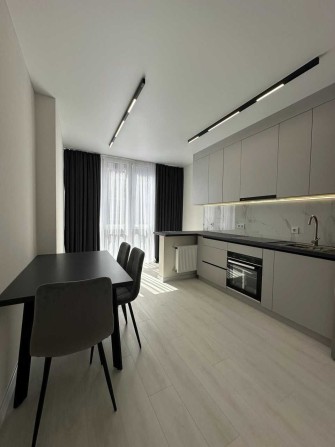 Продам шикарную квартиру "Евродвушку" в НОВОМ доме ЖК "Золотая Эра" - фото 1