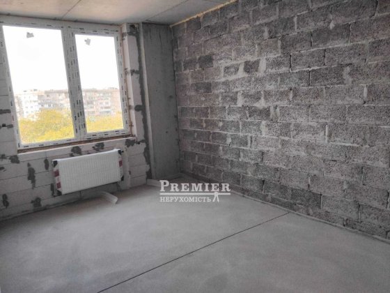 1-но комнатная квартира  в  Золотой Эре Крижанівка