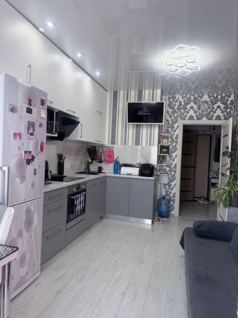 1-ком, кв-ра в ЖК "Акварель"2 с ремонтом, укомплектована! Киевский р-н - фото 1