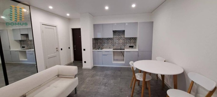 Продам 1 комн с ремонтом в ЖК 47 Жемчужина, Сахарова! Поселок! - фото 1