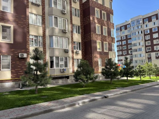 Продам квартиру -студию 38 м без ремонта ЖК Золотая Эра Крижанівка