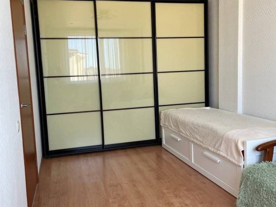 Продам однокомнатную квартиру, жк 7 небо Авангард