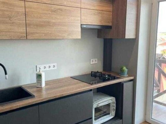 Продам 1-к. квартиру  з ремонтом та укомплектовану-Авангард Авангард