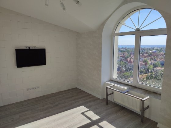 Продам 3 комнатную квартиру, кухня 30м, элитный комплекс Зелёный мыс Крыжановка