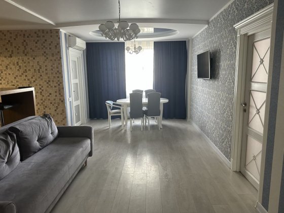 Продажа квартири 71 квадрат Крижанівка