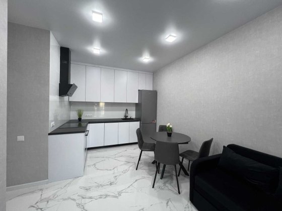 2 комнатная квартира с красивым ремонтом в ЖК Акварель-8 Таирово Лиманка