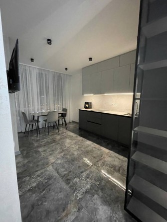 Шикарная двухкомнатная квартира в Новом ЖК - фото 1