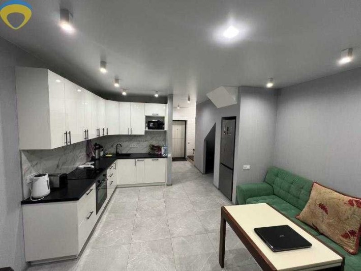 Продамо таунхаус в Ліманке-укомплектований - фото 1