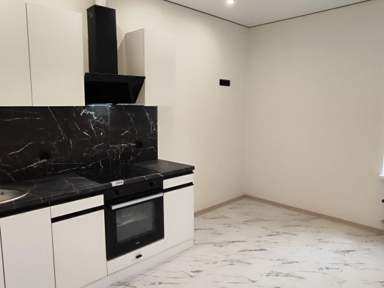 В продажу однокімнатна в новому будинку з ремонтом (236-303) Лиманка