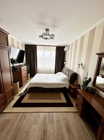 ЖК Европейский 2к видовая квартира с современным ремонтом - фото 1