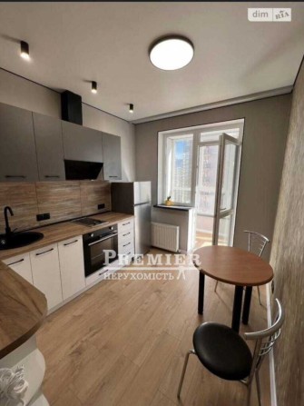 1 комнатная квартира 38 м2 с Ремонтом ЖК Акварель - фото 1