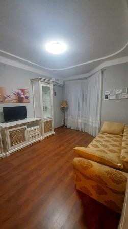 1-кімнатна квартира у теплих тонах у ЖК Радужний - фото 1