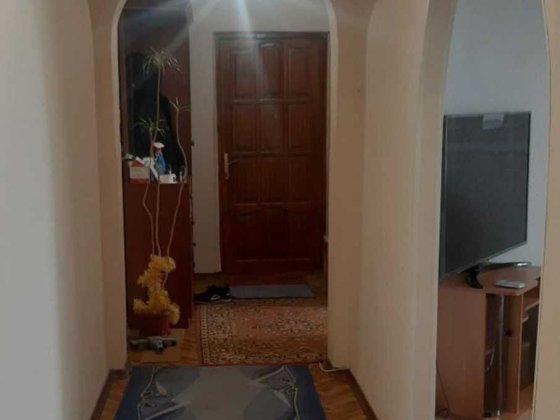 Продам трёхкомнатную квартиру в центре города Беляевка