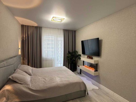 У продажу 1 кому. з якісним ремонтом Новий будинок. Лиманка